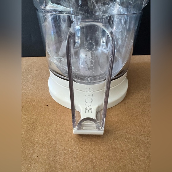 NIB Curtis Stone Pull Cord No Mess Rapid Sifter Measuring Cup Fine Mesh Flour - Picture 6 of 7